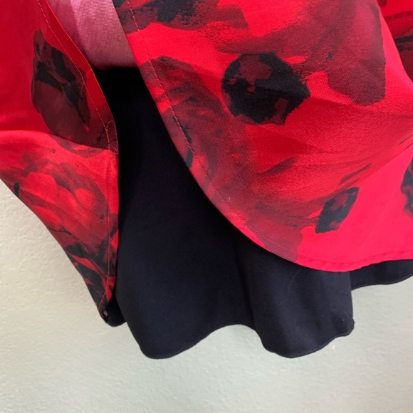 Speechless Satin Red and Black Floral Pattern Cocktail Dress With Pockets Size 1 - Picture 4 of 8